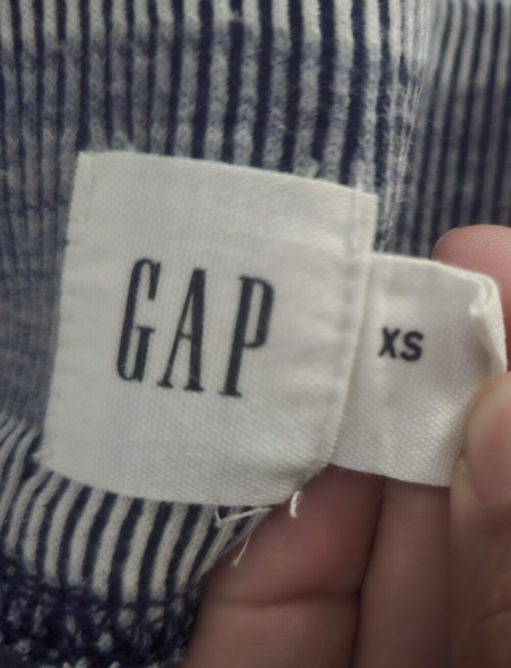 Gap - Picture 3 of 3